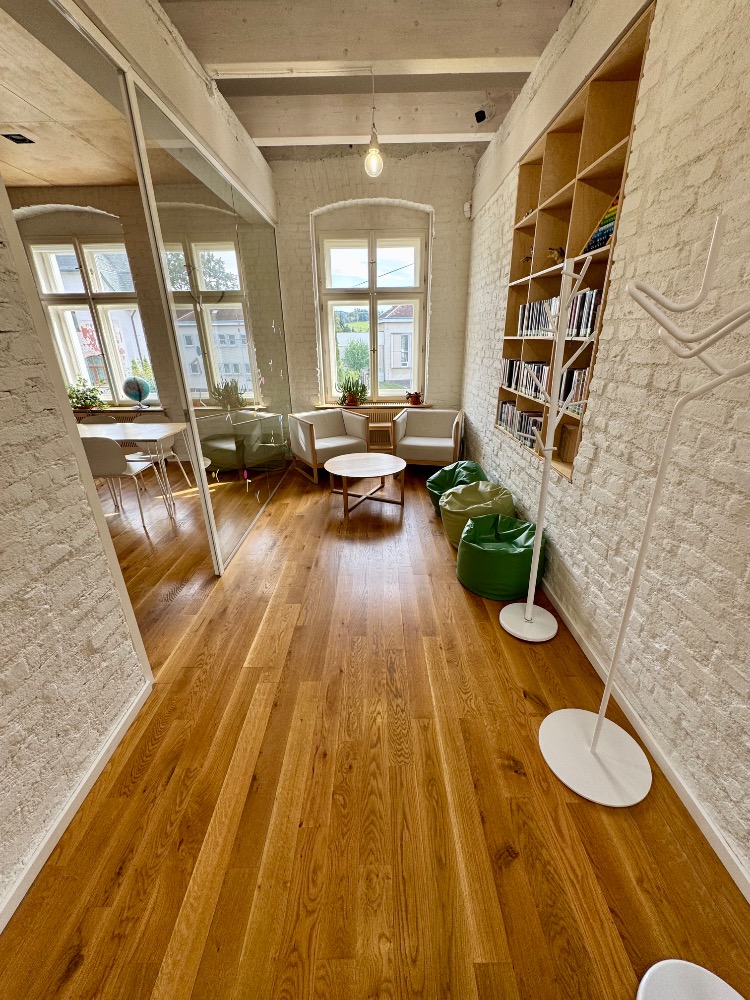 prostor knihovnyVratislavice n N