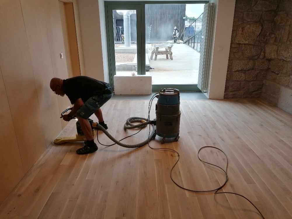 Broušení krajů - Knihovna Vratislavice n.N.