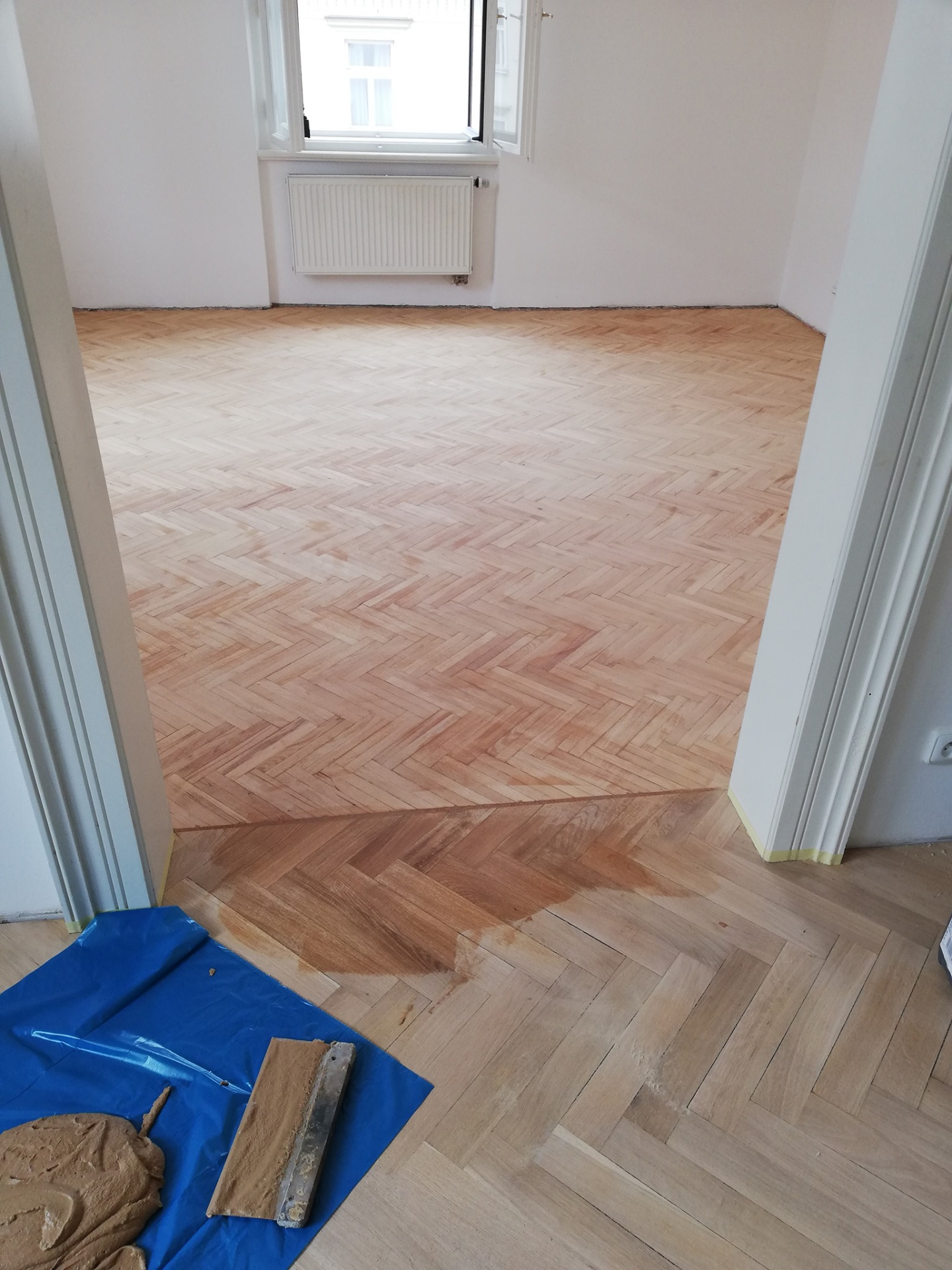 celoplošné tmelení plochy